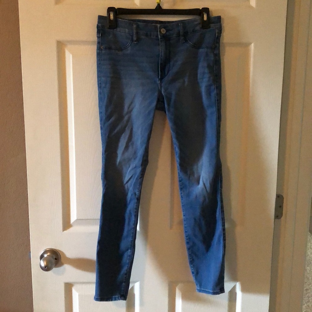 Jeans - Picture 1 of 2